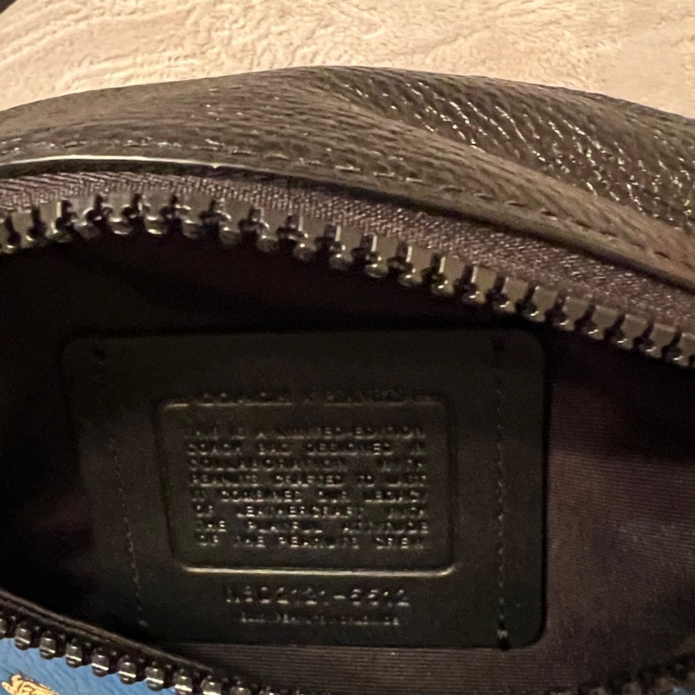 COACH & Peanuts Collaboration Leather Medium cross body or waist pack, like new. - Picture 5 of 8